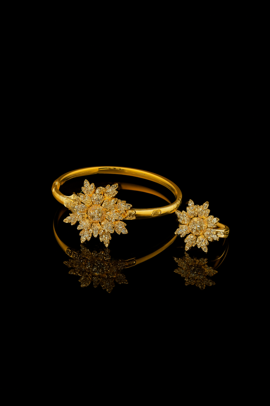 Dazzling Snowflake Crystal Ring
