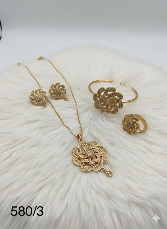 "🌸Royal Floral Crystal Set.