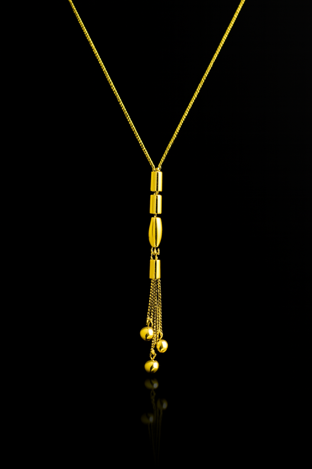 Delicate Beaded Pendant Necklace